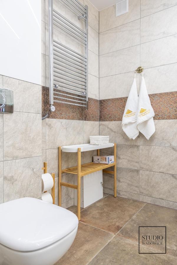 Апартаменты Apartament Karminowy Вадовице Экстерьер фото