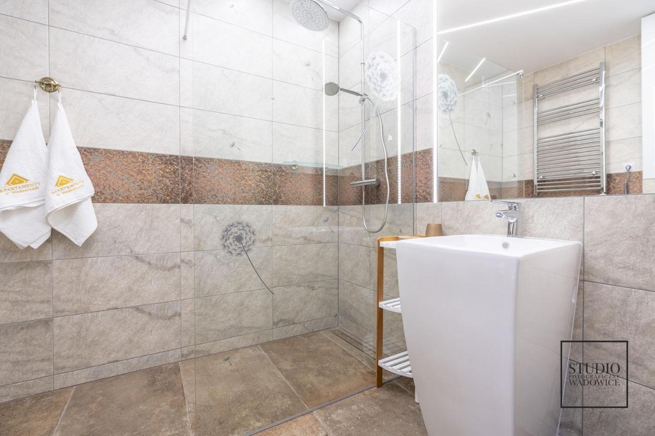 Апартаменты Apartament Karminowy Вадовице Экстерьер фото