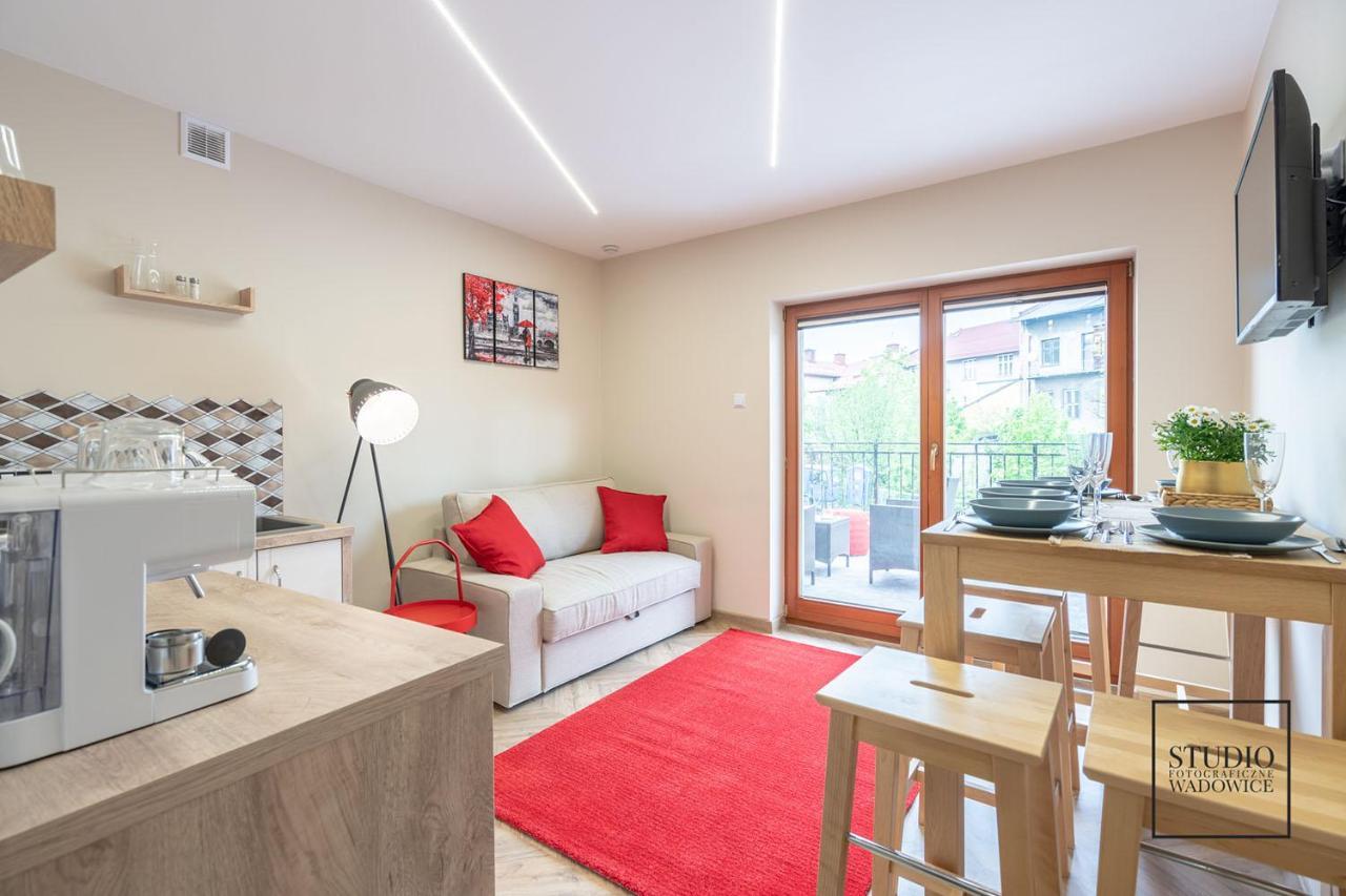 Апартаменты Apartament Karminowy Вадовице Экстерьер фото