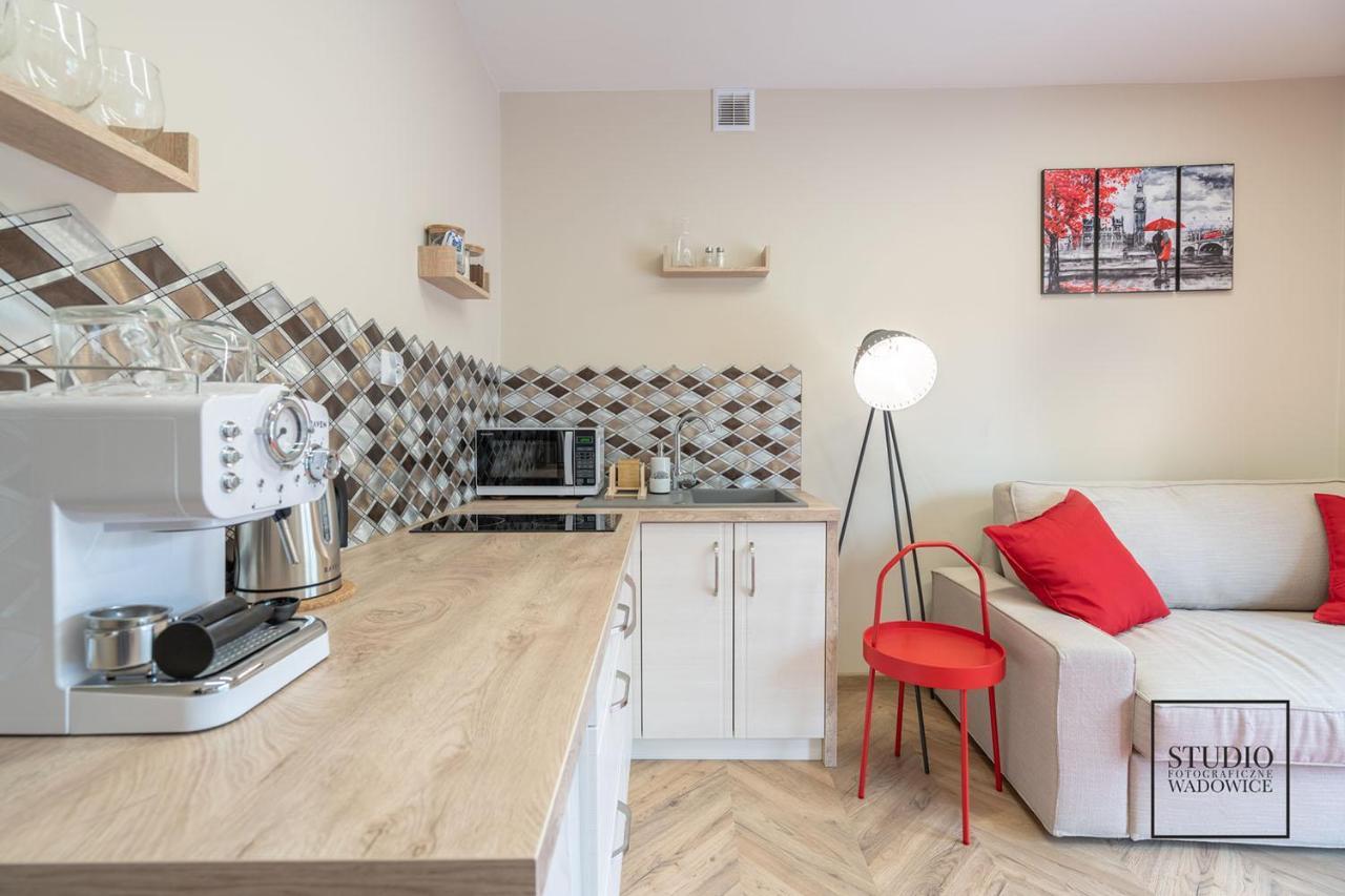 Апартаменты Apartament Karminowy Вадовице Экстерьер фото